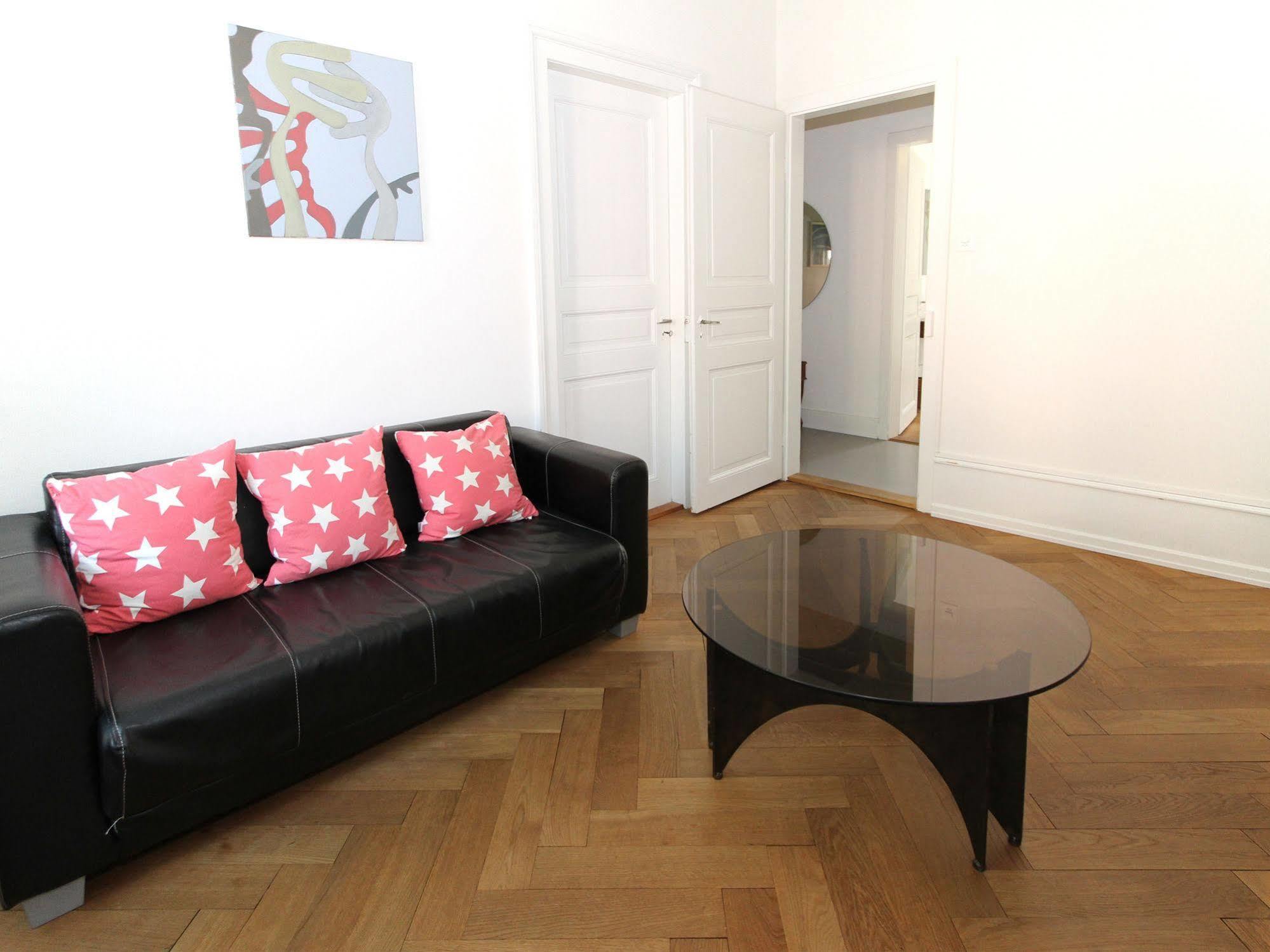 Apartments Spalenring 10 Basel Bagian luar foto
