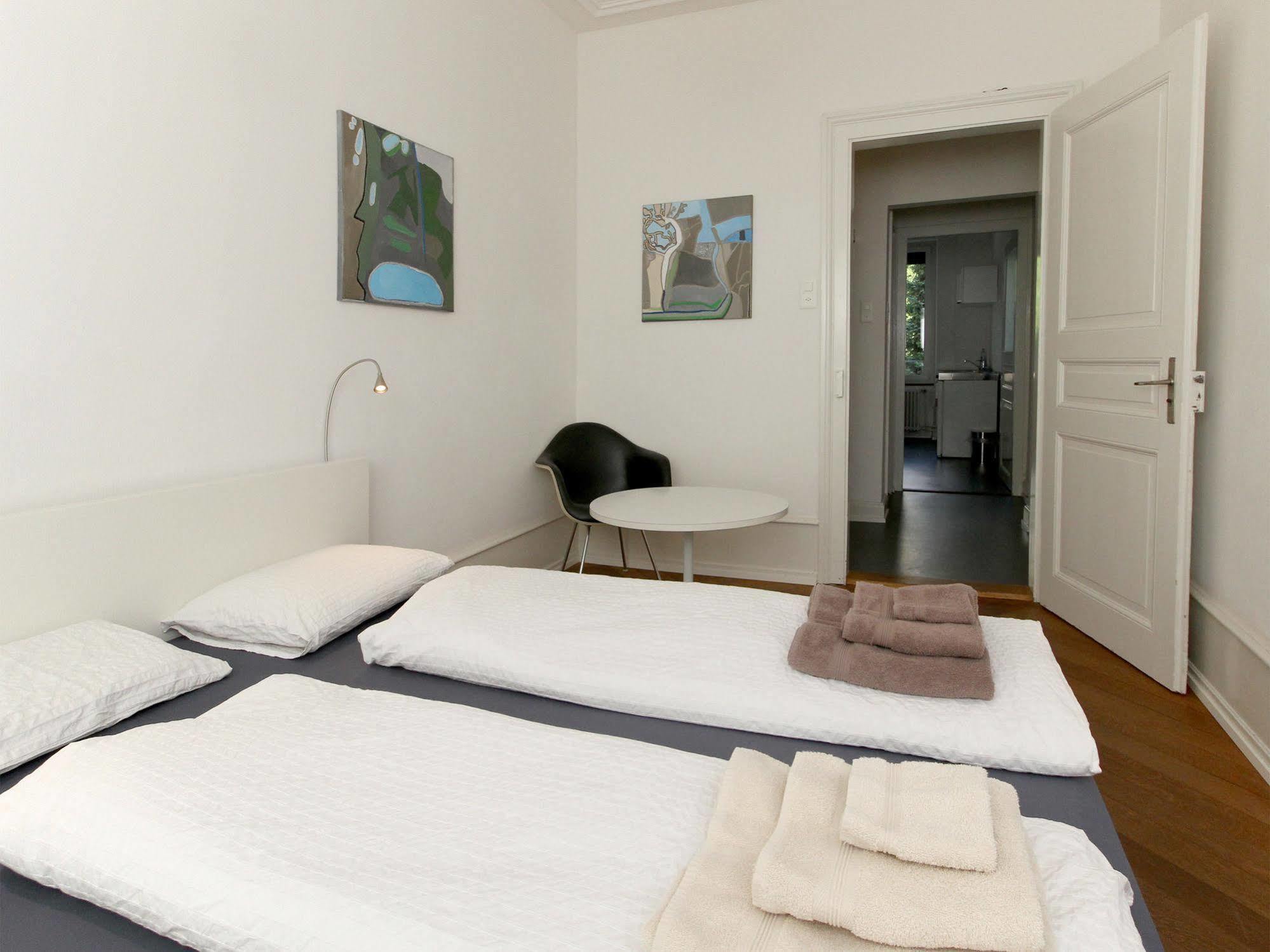 Apartments Spalenring 10 Basel Bagian luar foto