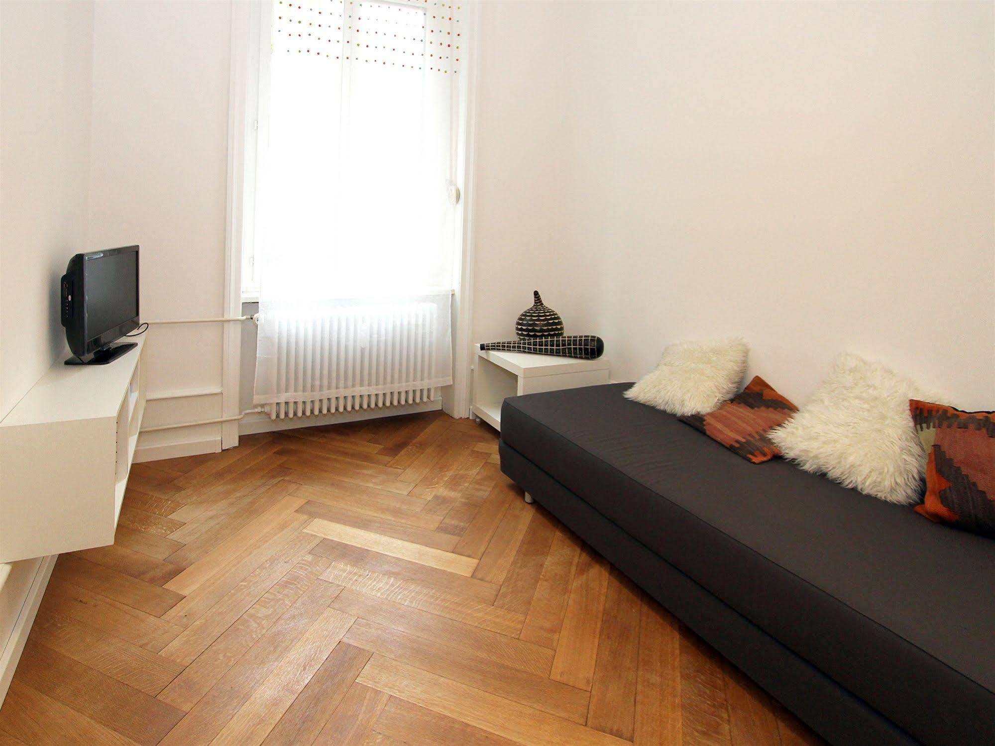 Apartments Spalenring 10 Basel Bagian luar foto